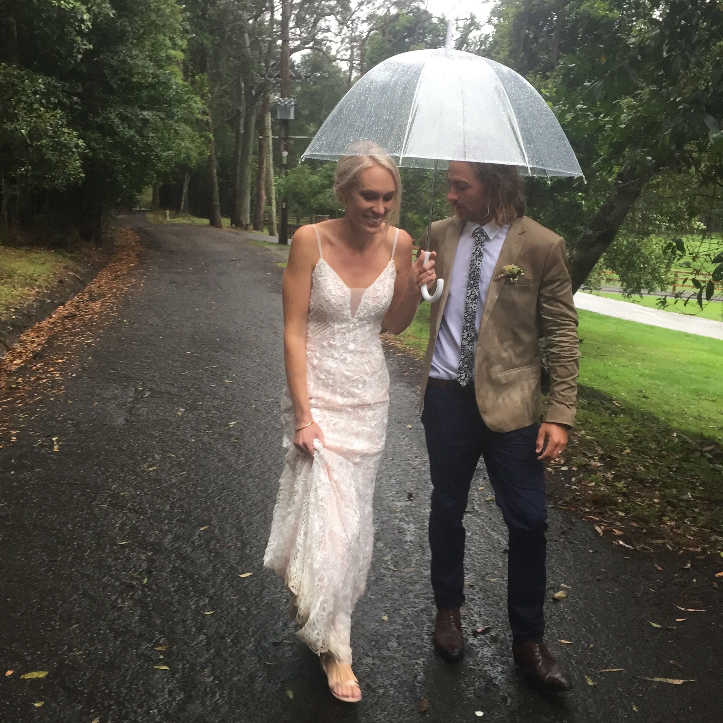 Wedding Transfers & School Formals Image -5a493ed312301